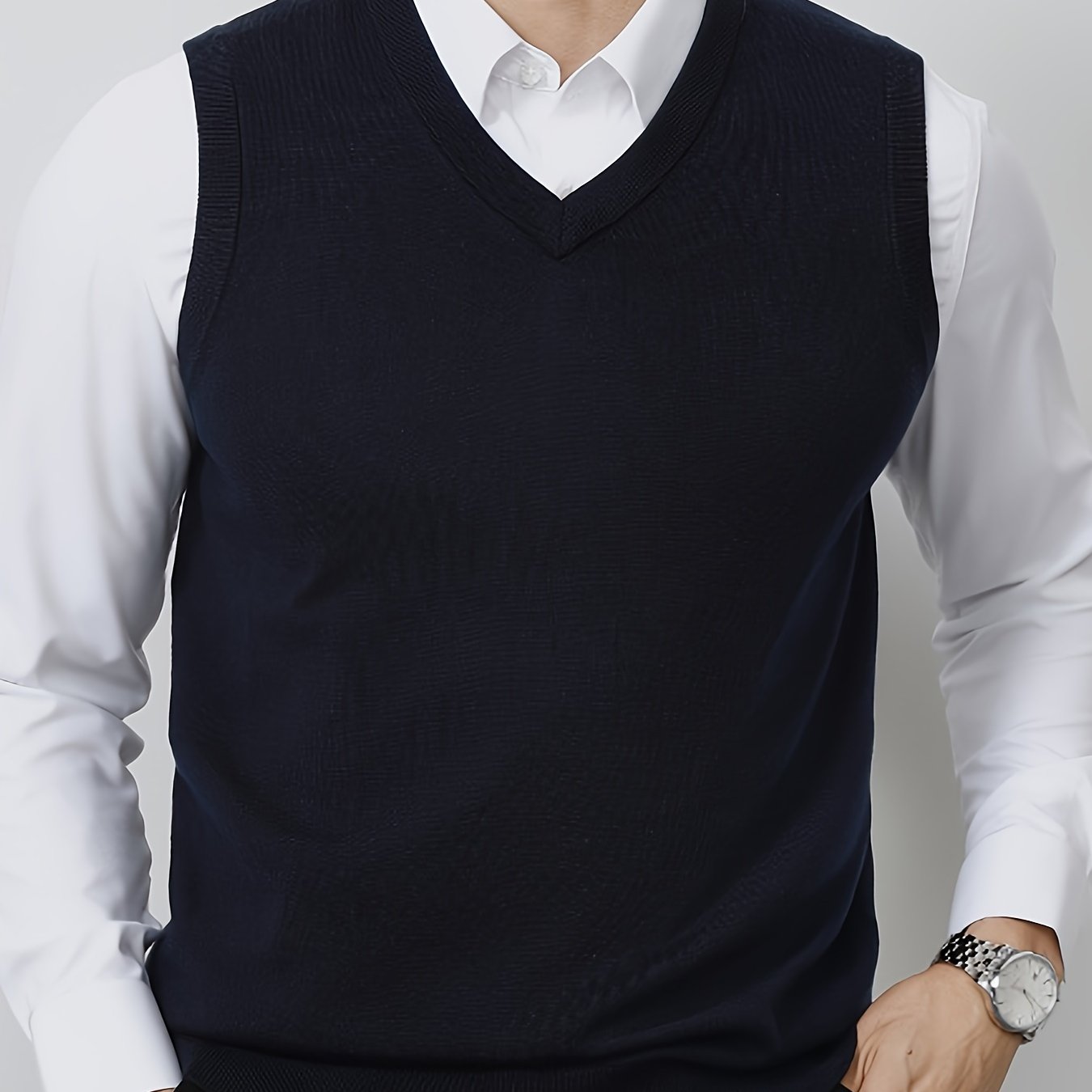 1pc Gilet sans manches en tricot à col en V uni pour homme - Pullover en polyester légèrement extensible pour le printemps\u002Fl'automne - Débardeur en tricot ajusté