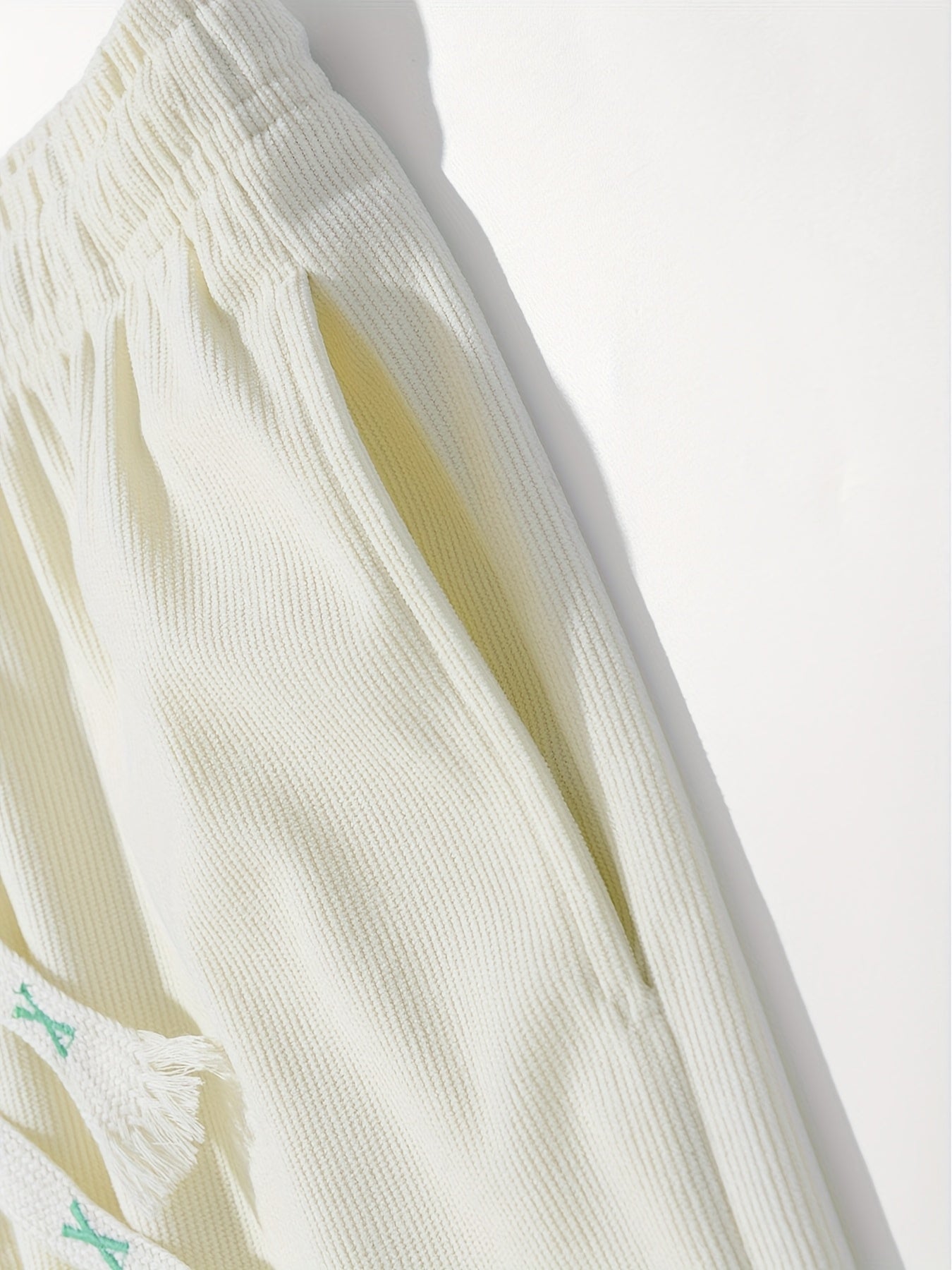 Gengyuanshi Men's Sports Shorts - Premium Fleece Elastic Drawstring Casual Pants, Breathable and Stretchy, Soft and Gentle on Light Beige, Suitable for Running, Cycling, Five-Point Shorts